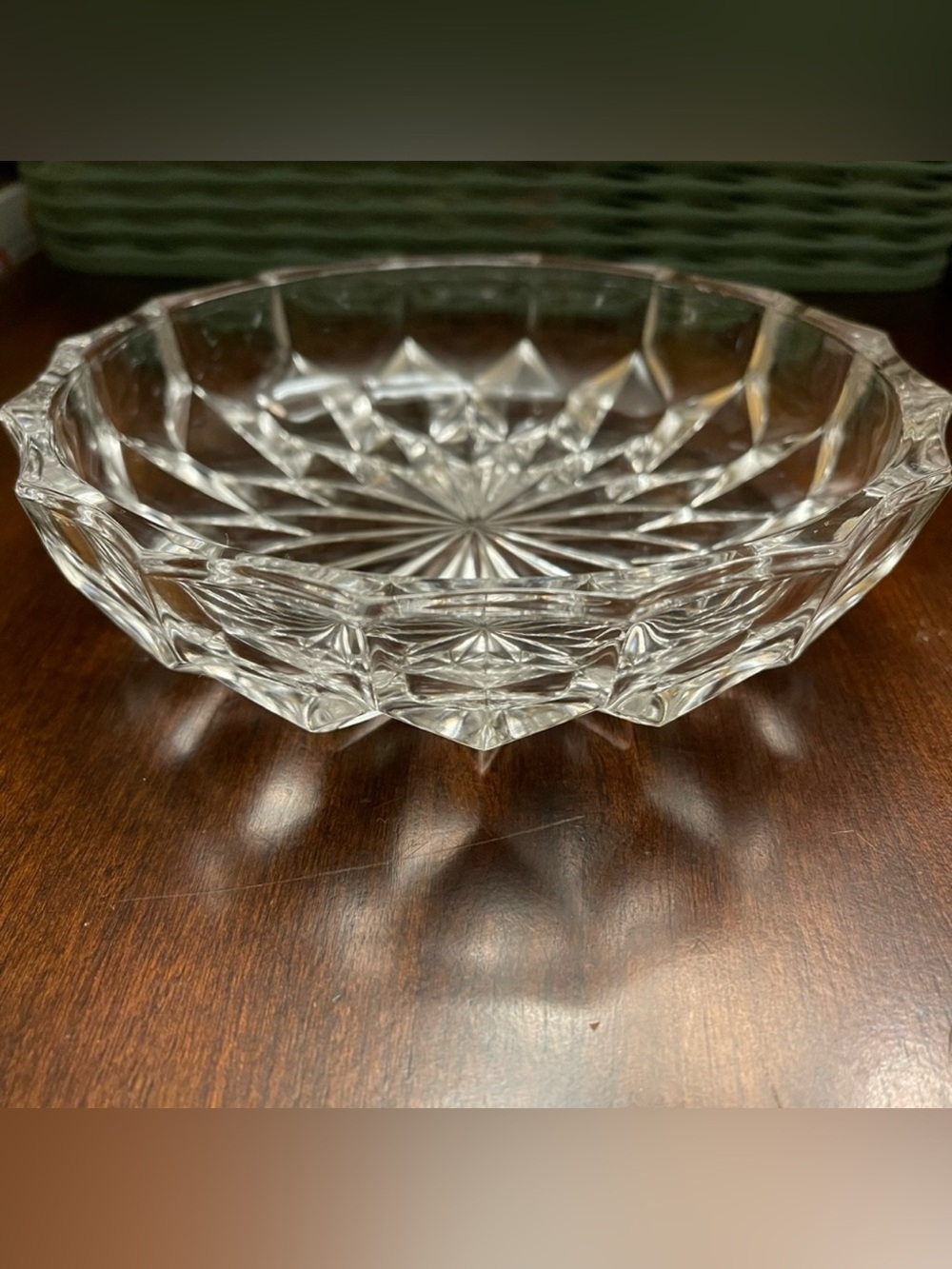 SALE BEAUTIFUL LEAD CRYSTAL BOWL DECORATIVE CUT TRIM